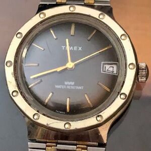 Vintage Timex Black and Gold Water-Resistant Watch Date